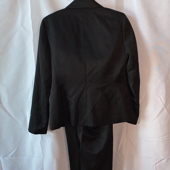 Le Suit Pinstripe Jacket & Wide-Leg Pant Suit - Picture 5 of 9